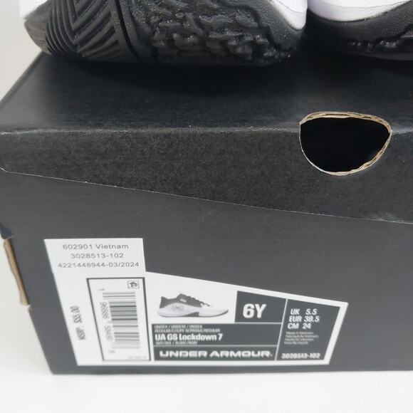 Under Armour Big Kids’ GS Lockdown 7 Sneakers Black/White, Boys’ Size 6Y - Picture 5 of 6